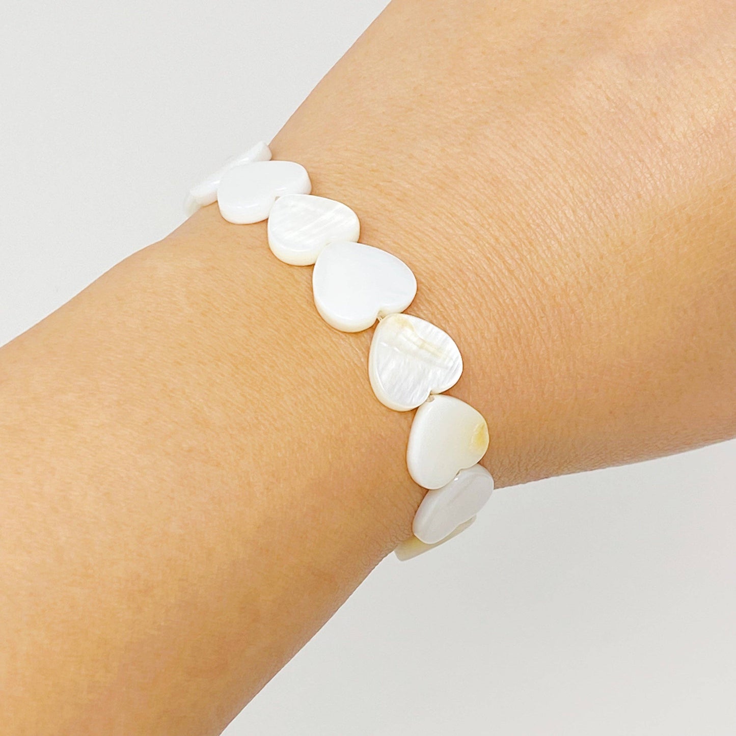 Shelly Heart Stretch Bracelet: Cream